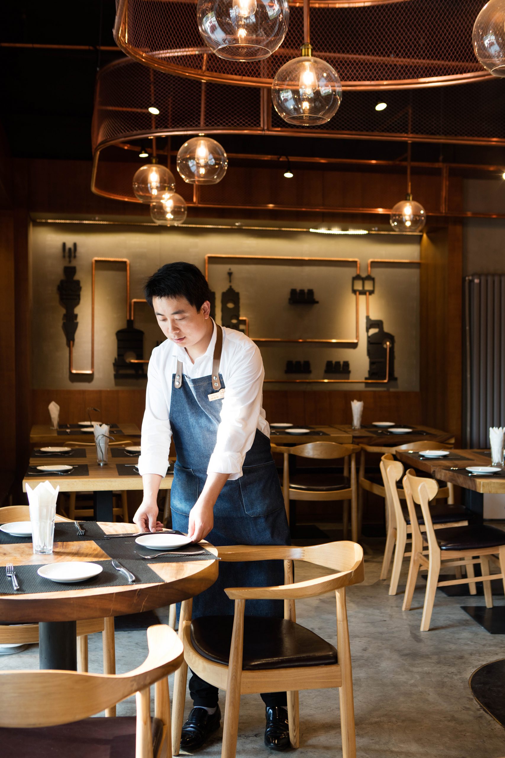 Manuel-Zornoza-Arquitecto-Inversor-STEAMRHINO-BREWERY-08_dining-area-scaled
